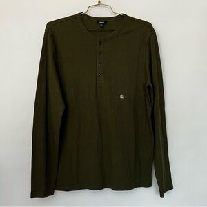 Express Waffle Knit Henley Shirt Size Medium Dark Green Olive Long Sleeve